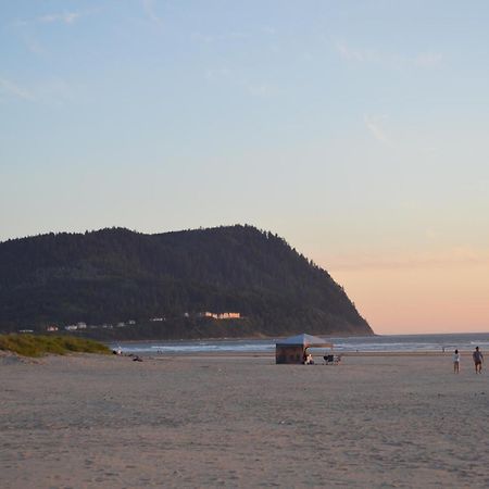 River Inn At Seaside Buitenkant foto